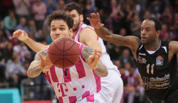 板上钉钉 板上钉钉