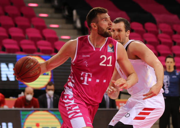 阿森纳凭借 阿森纳凭借