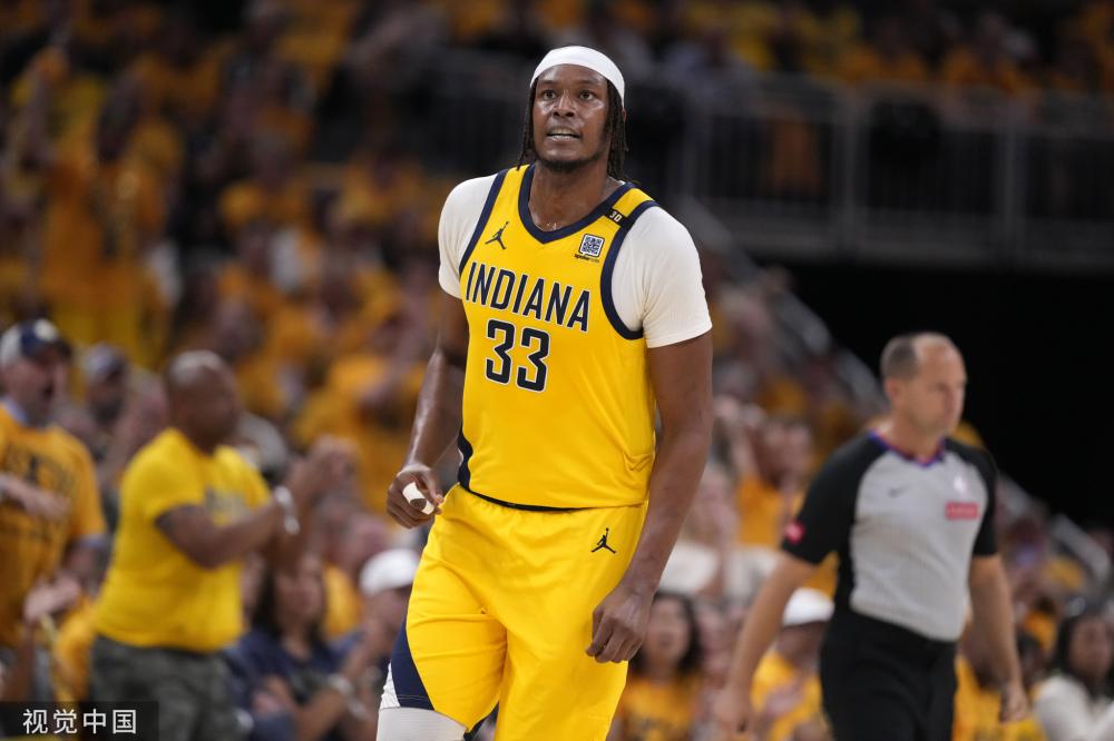 全球足坛再 全球足坛再