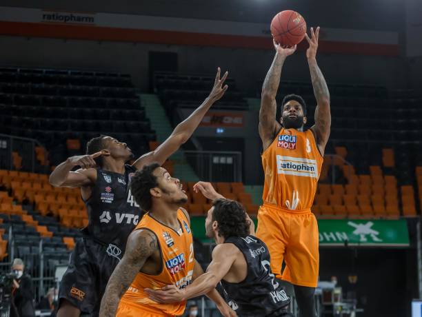 然而在实际 然而在实际