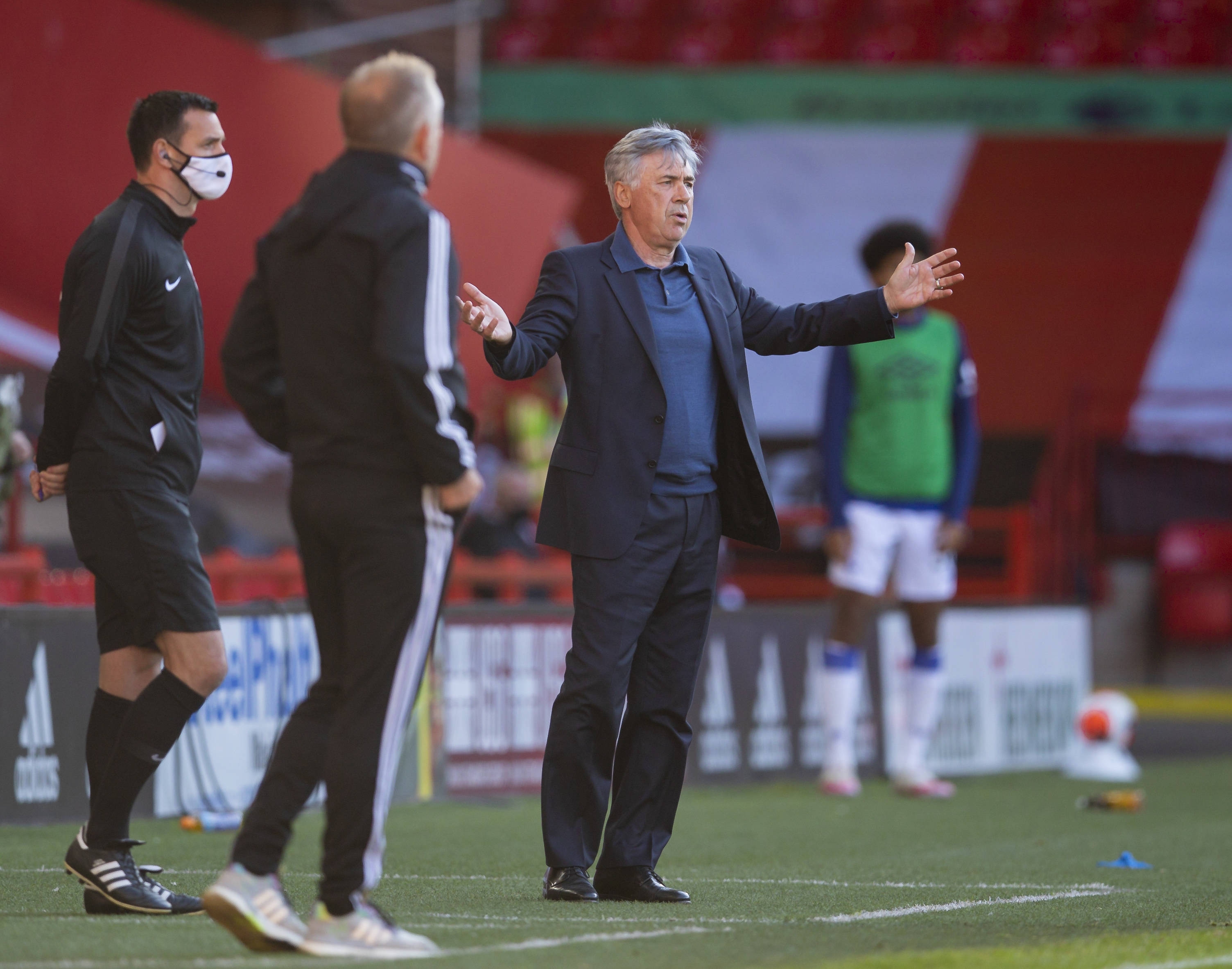 待她的下一 待她的下一